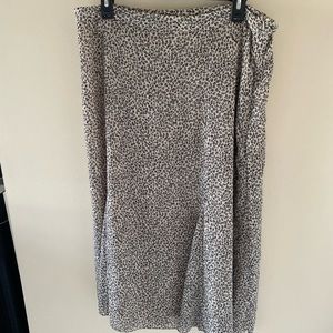Really comfy sheer cheetah print long skirt size 16